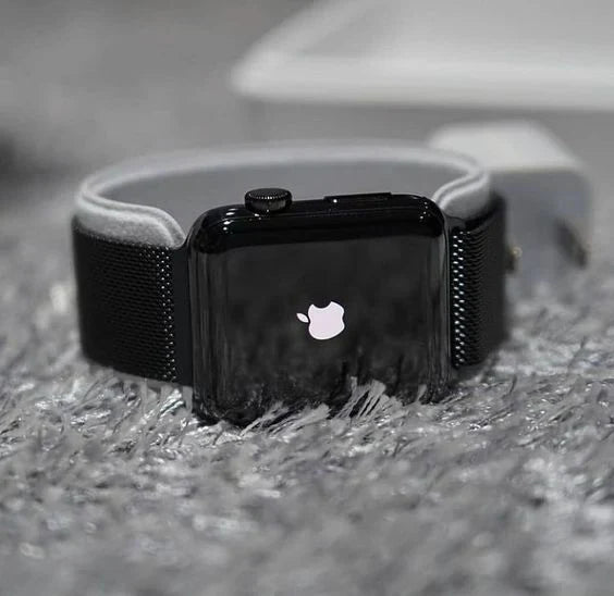 Apple Watch Series 9 With Magnetic Chain (7 Days Warranty)